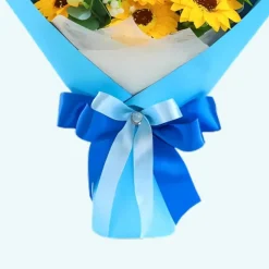 Bouquet de peluches Stitch et ses jolies fleurs