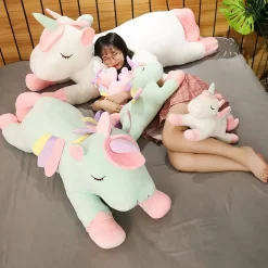 Coussin peluche licorne