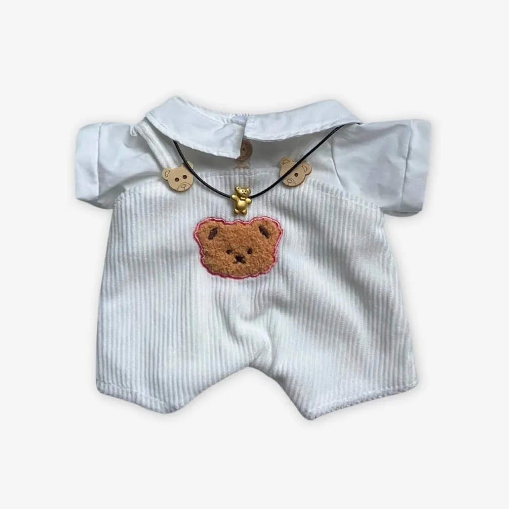 Nino – L’ours en peluche articulé fait main avec combinaison blanche