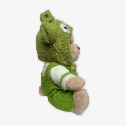Nino – L’ours en peluche articulé fait main avec combinaison verte et bonnet d’alien