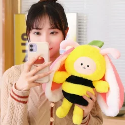 Peluche abeille fraise