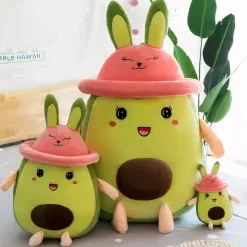 Peluche avocat mignon avec chapeau