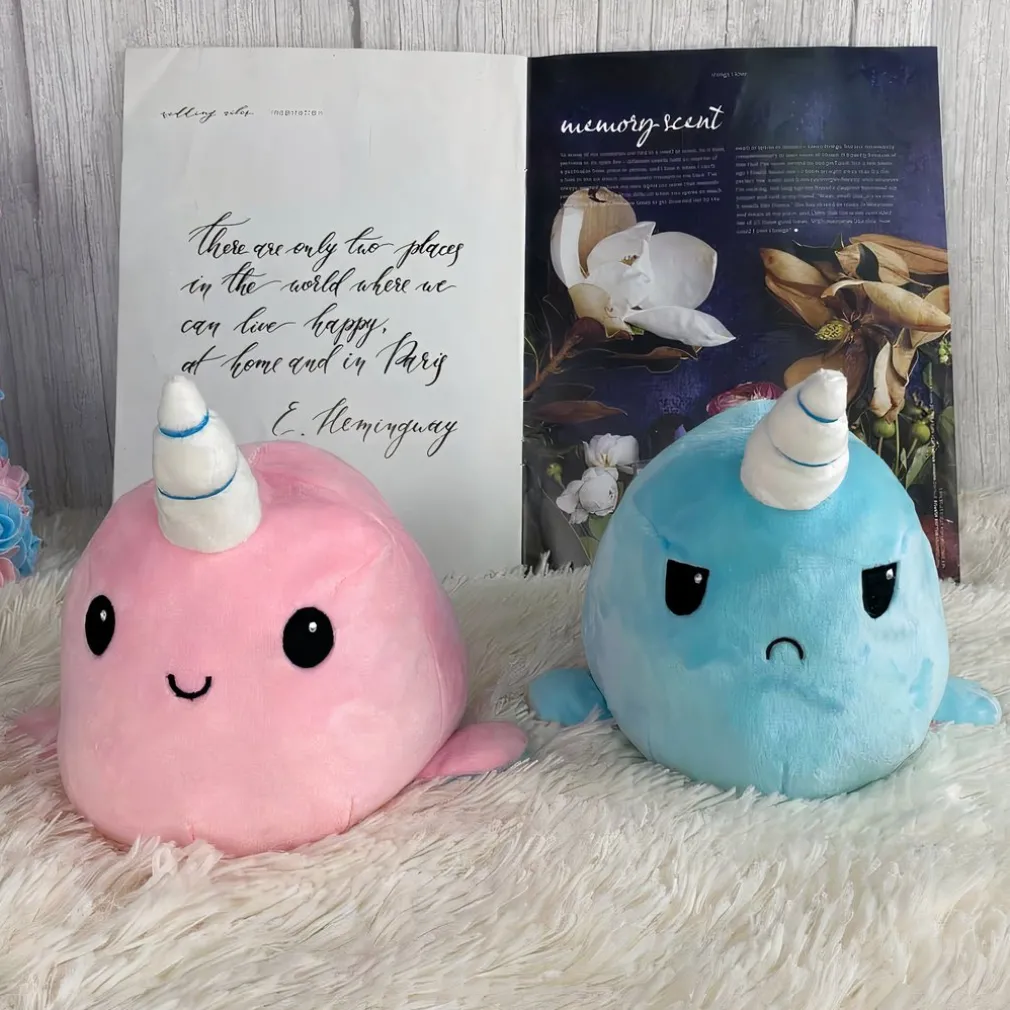 Peluche baleine licorne blanche