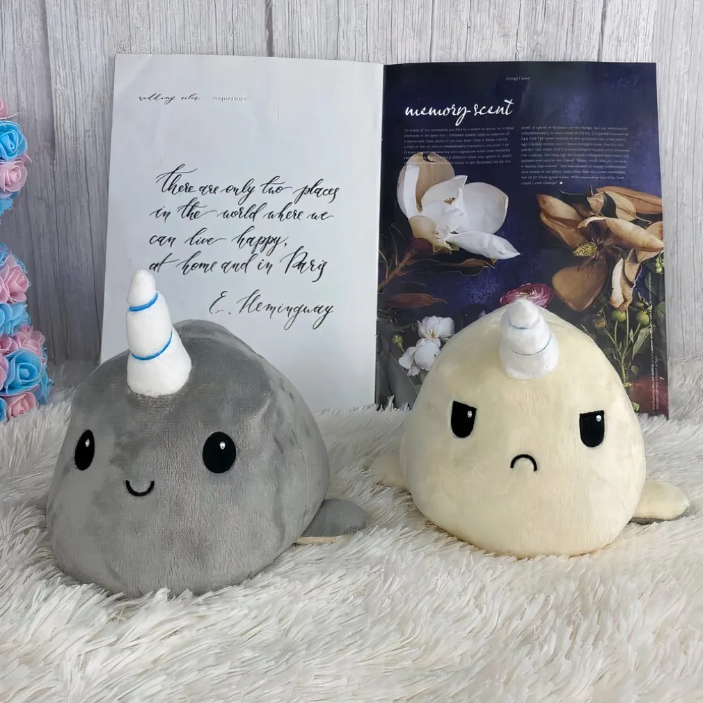 Peluche baleine licorne blanche