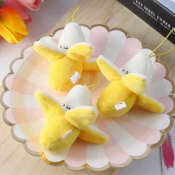 Peluche banane jaune épluchée