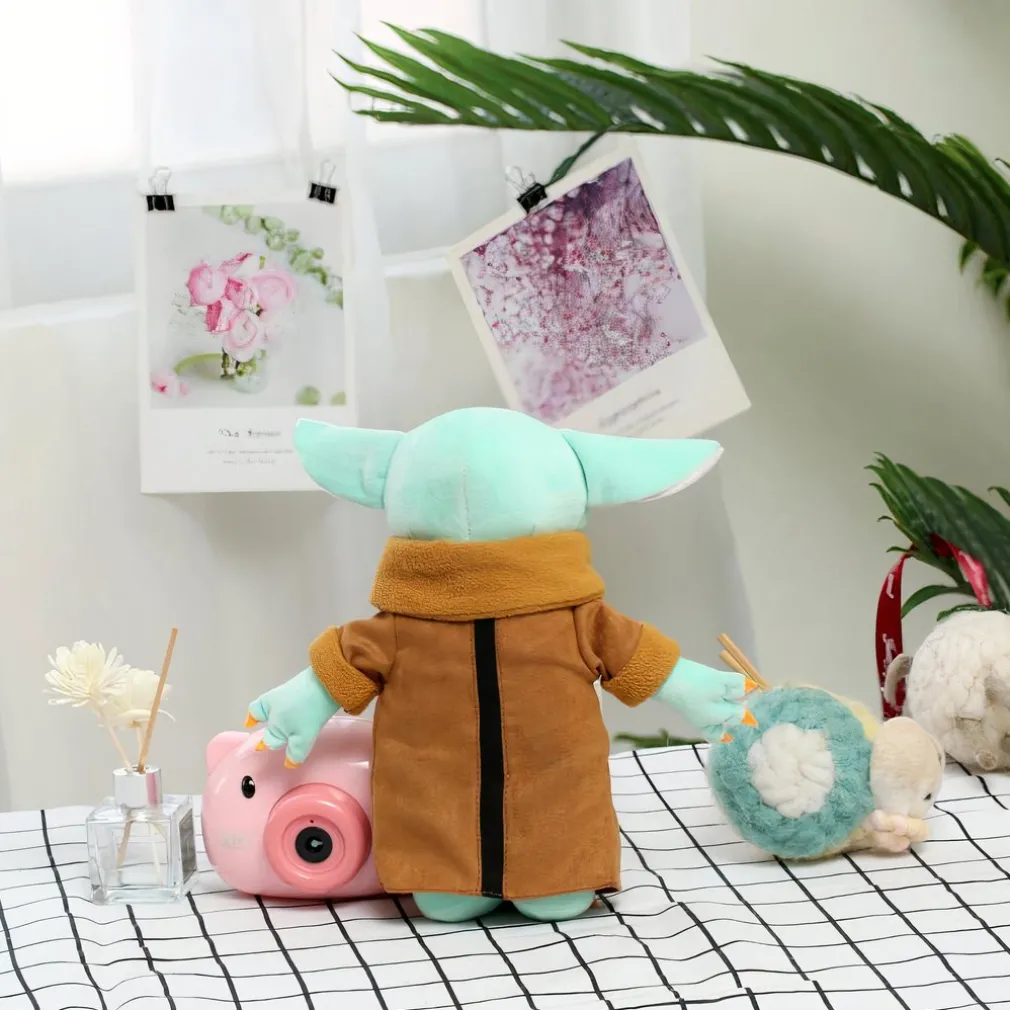Peluche bébé Yoda