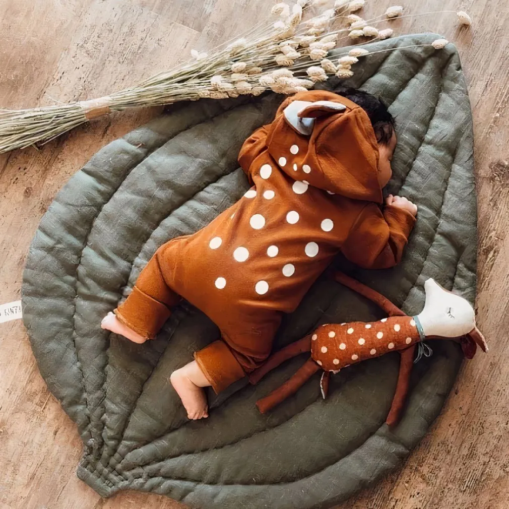 Peluche biche pour nouveau-né