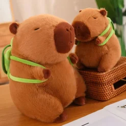 Peluche capybara avec sac à dos tortue