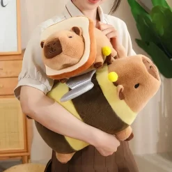 Peluche capybara déguisée style kawaii