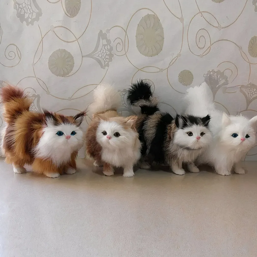 Peluche chat à longs poils