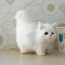 Peluche chat à longs poils