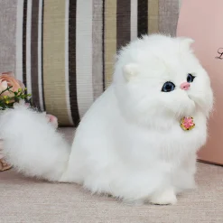 Peluche chat en poupée blanc