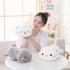 Peluche chat gris kawaii endormi