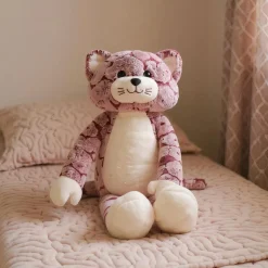 Peluche chat rose aux longues jambes