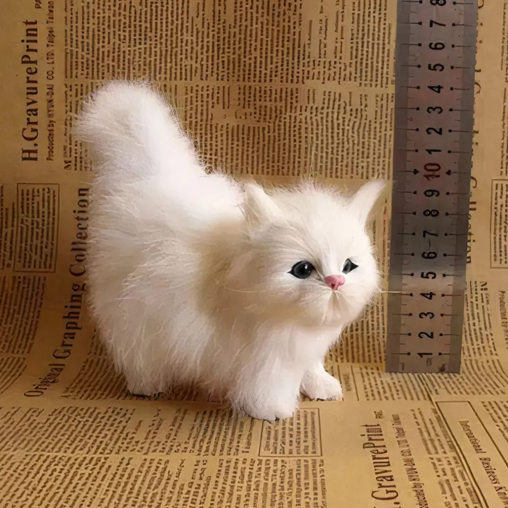 Peluche chaton poilu blanc