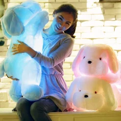 Peluche chien lumineuse rose