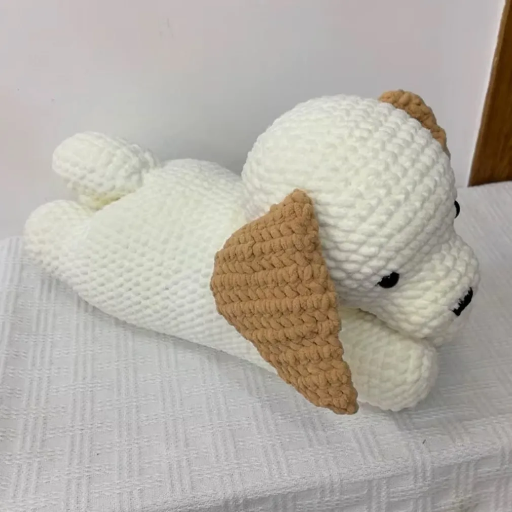 Peluche chien oreiller au crochet