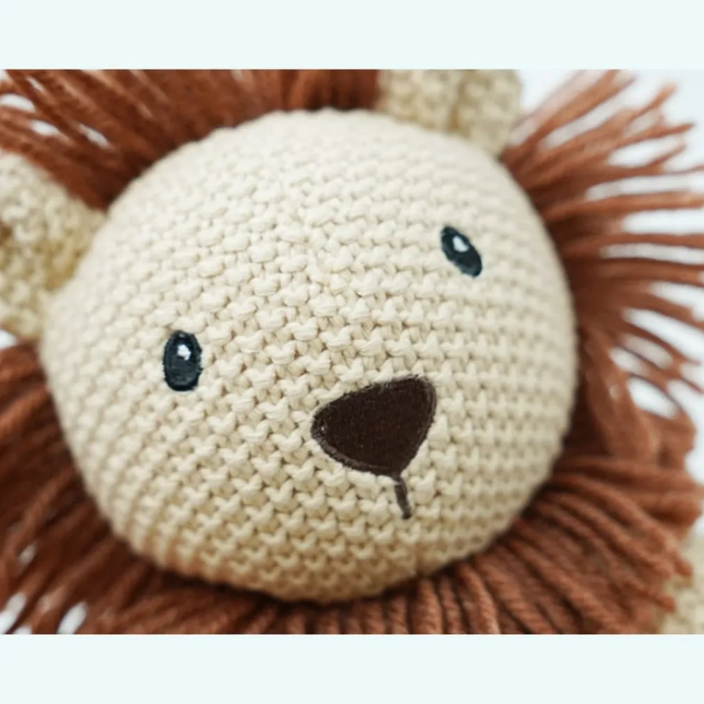 Peluche crochet lion