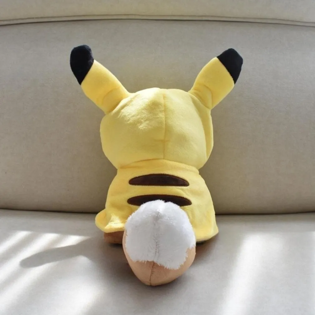 Peluche Evoli déguisée en Pikachu