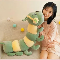 Peluche géante chenille