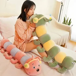 Peluche géante chenille