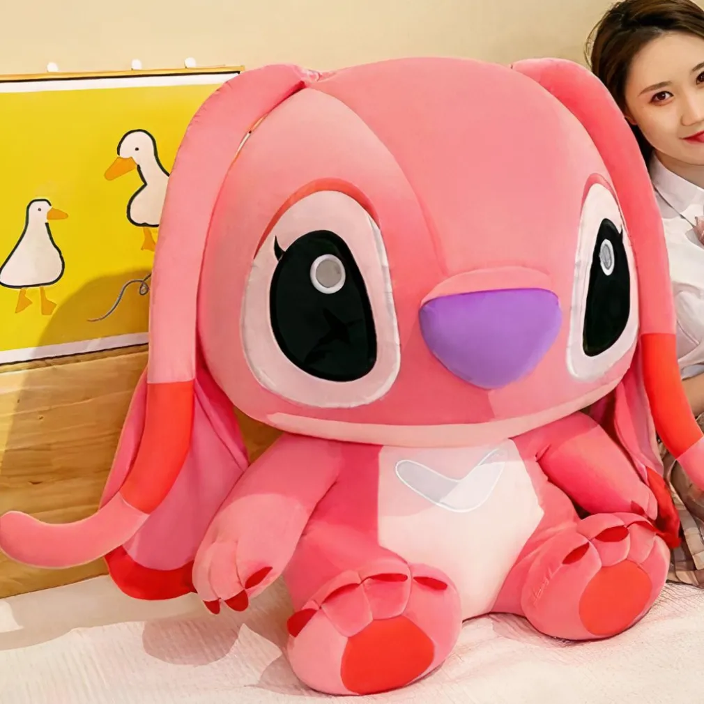 Peluche géante d’Angel rose