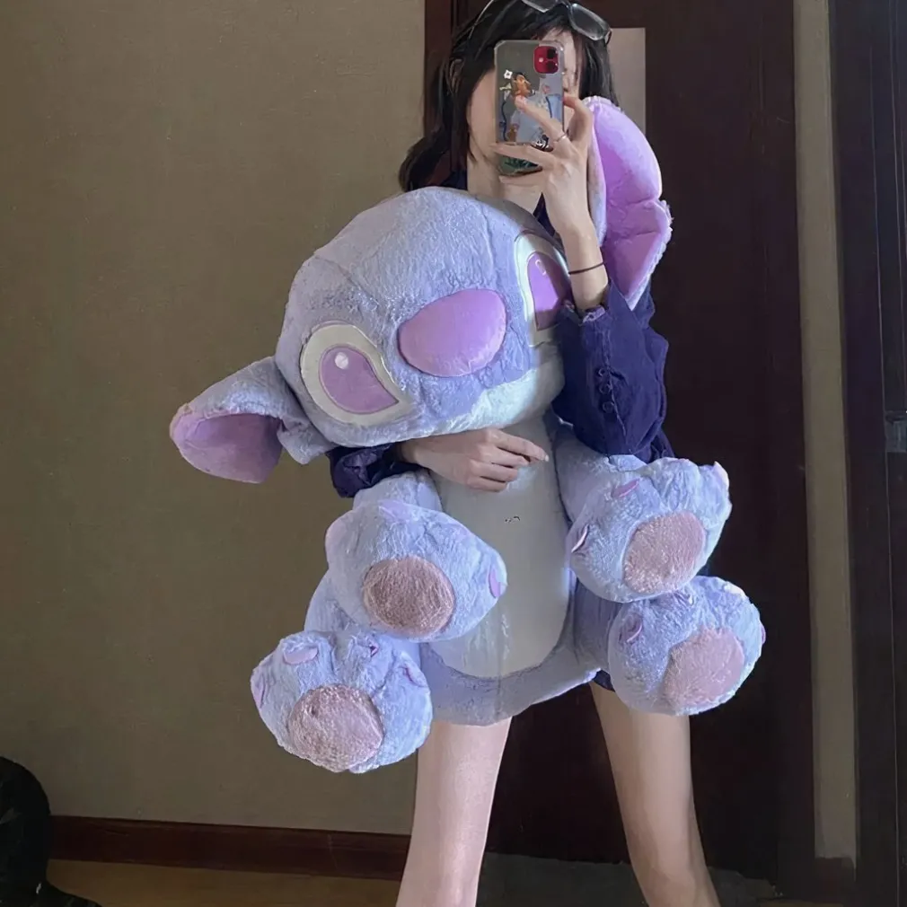 Peluche géante Stitch violet tout doux