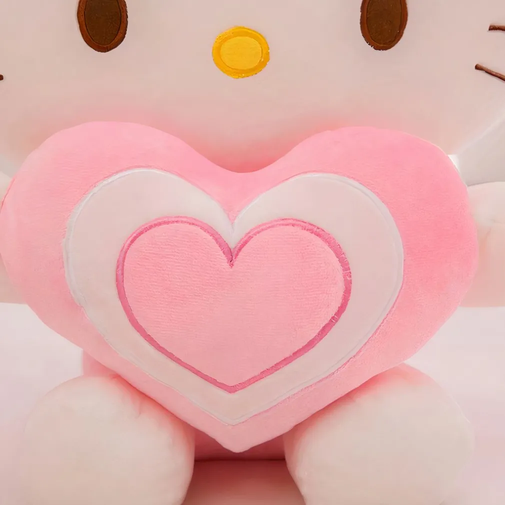 Peluche Hello Kitty avec un cœur