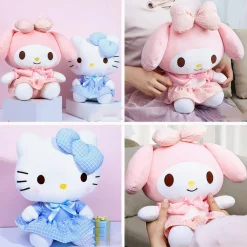 Peluche Hello Kitty en uniforme rose et bleu