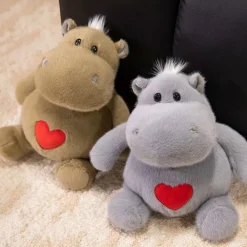 Peluche hippopotame avec un coeur