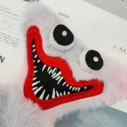 Peluche Huggy Wuggy qui fait peur multicolore