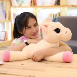 Peluche licorne arc-en-ciel toute douce
