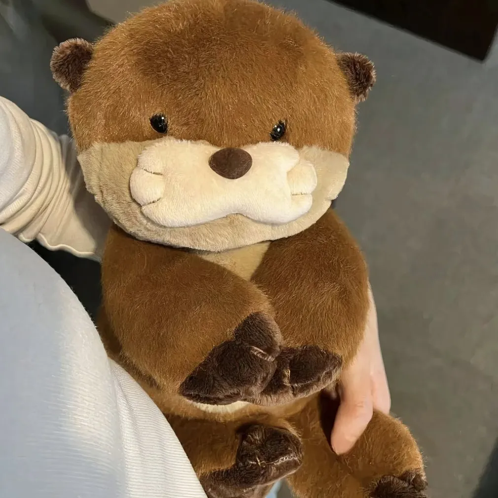 Peluche loutre réaliste marron