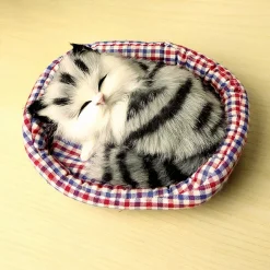 Peluche mini chat endormi
