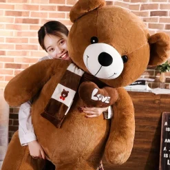 Peluche ours marron pleine d’amour