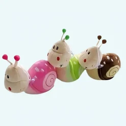 Peluche petit escargot surprise