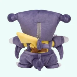 Peluche Pikachu déguisé en Carchacrok