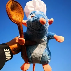 Peluche Ratatouille avec une cuillère