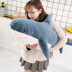 Peluche requin géant