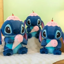 Peluche Stitch avec une glace