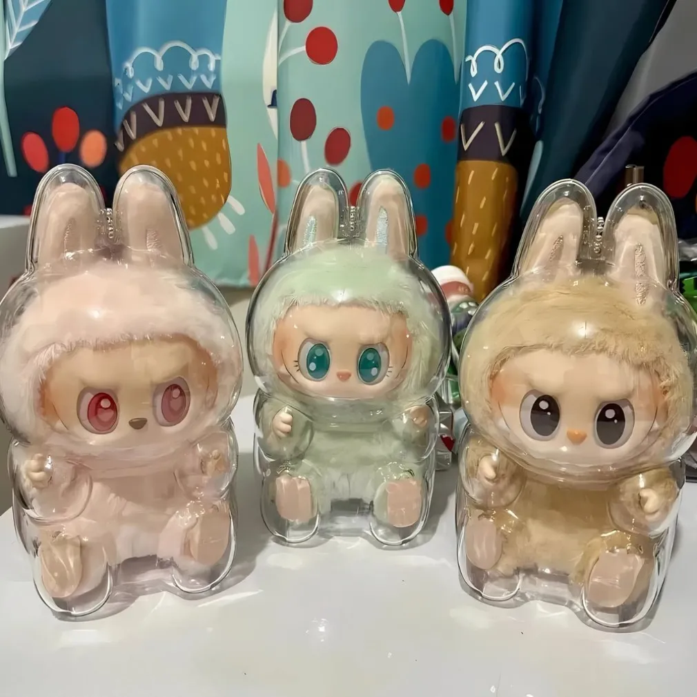 Peluche type Labubu boîte mystère assis