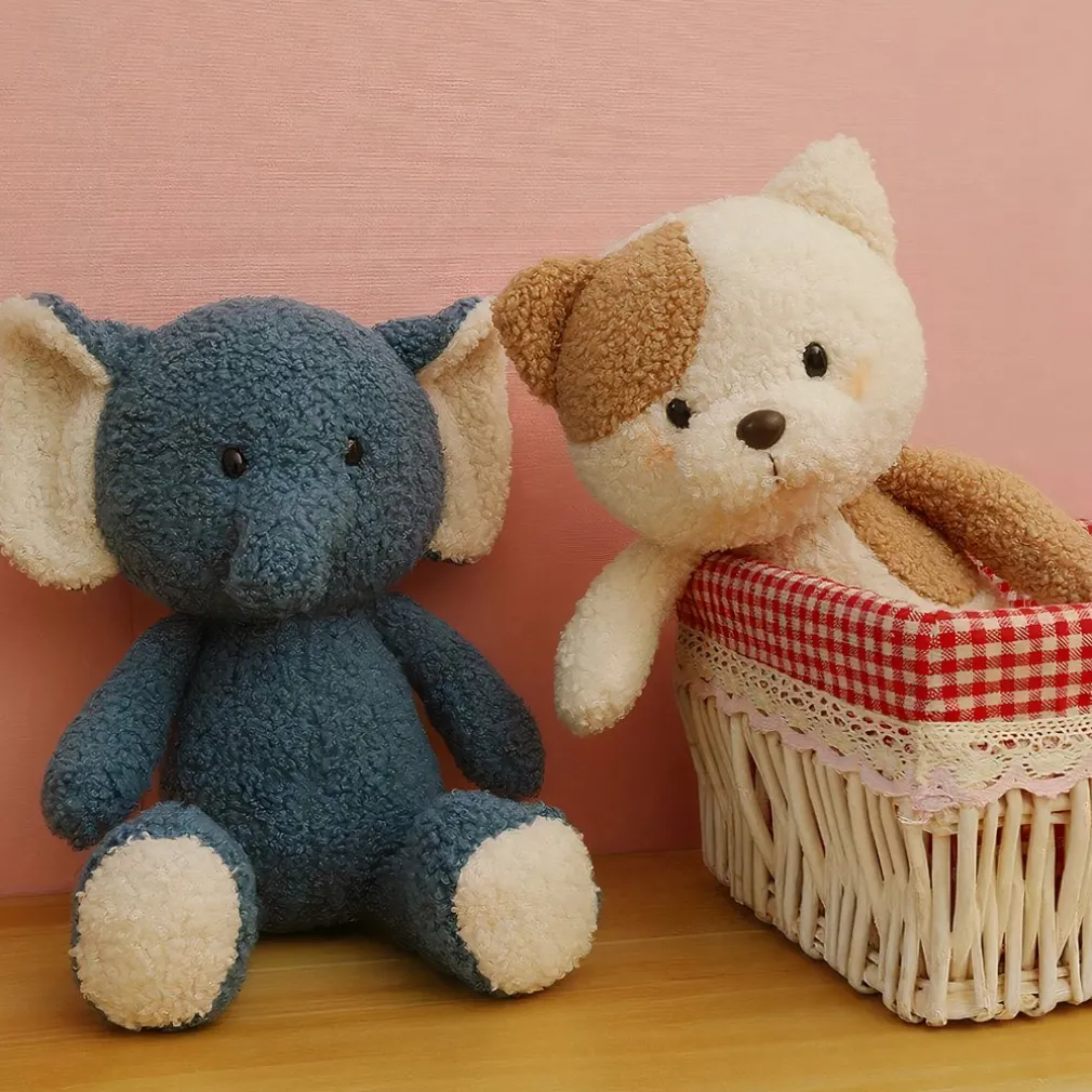 Petite peluche câline éléphant